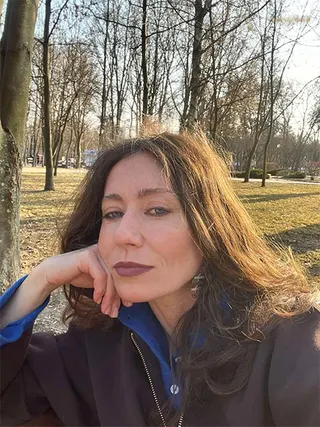 OKSANA, 51