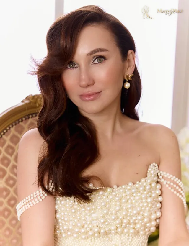 Maryna, 46