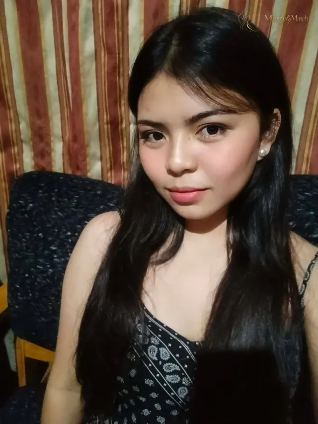 Jonalyn, 28