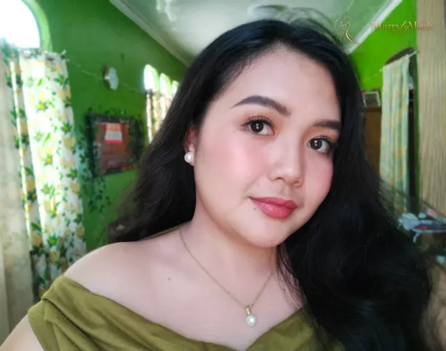 Kaye, 28