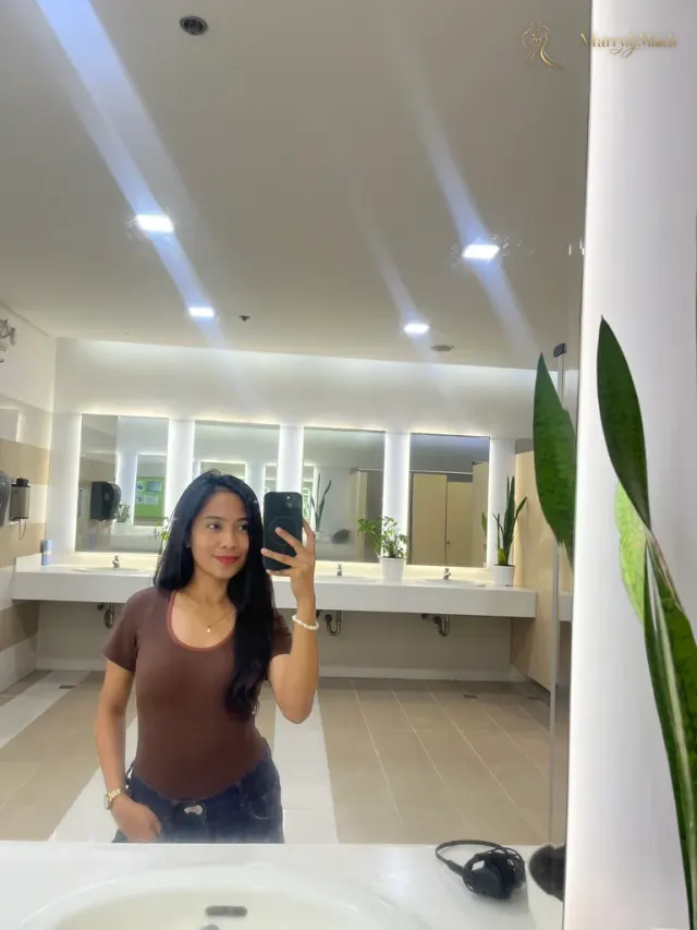 Another photo of Brenda
