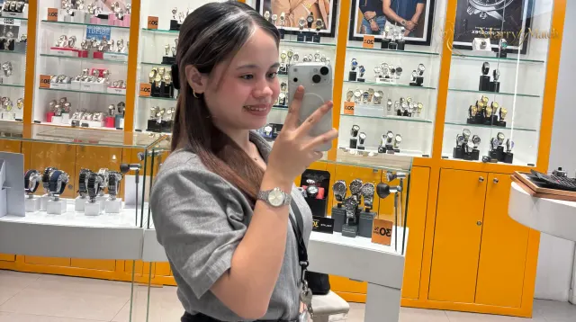 Another photo of mariel