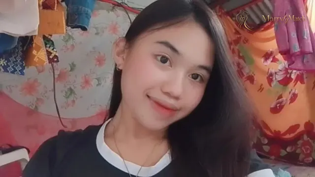 Grayla, 18