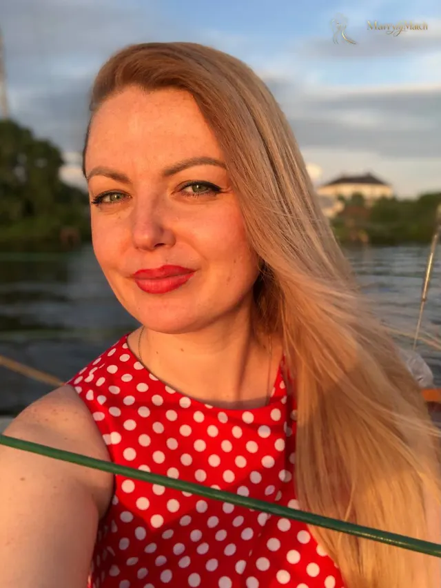 Ludmyla, 43