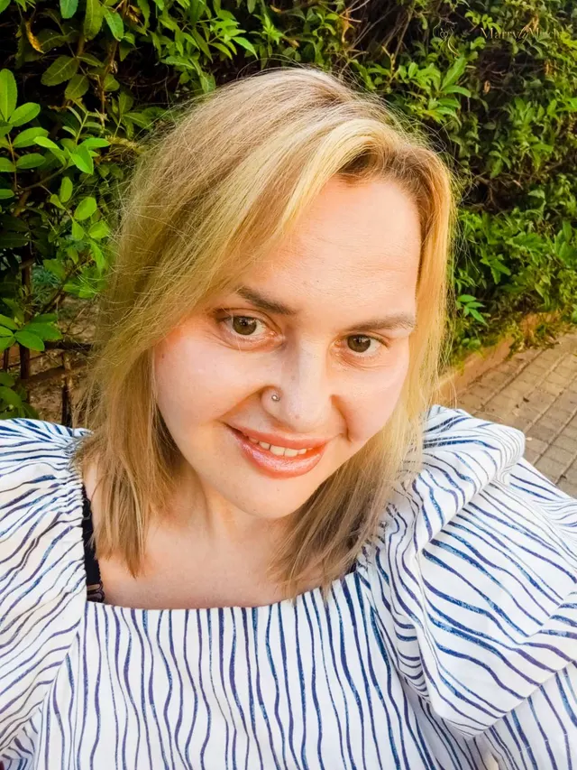 Another photo of Oksana