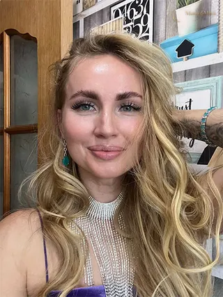 Another photo of ULYANA