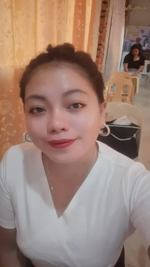 Hana, 33