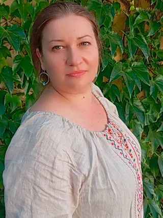 NATALYA, 43