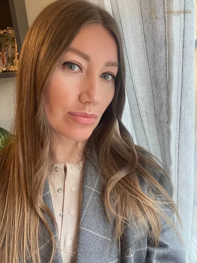 Another photo of Elena