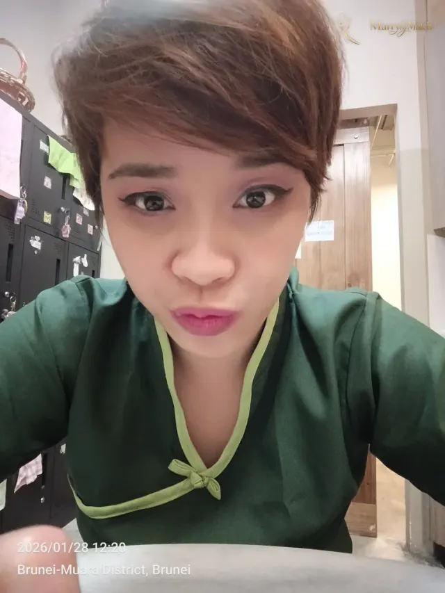 Another photo of Ester