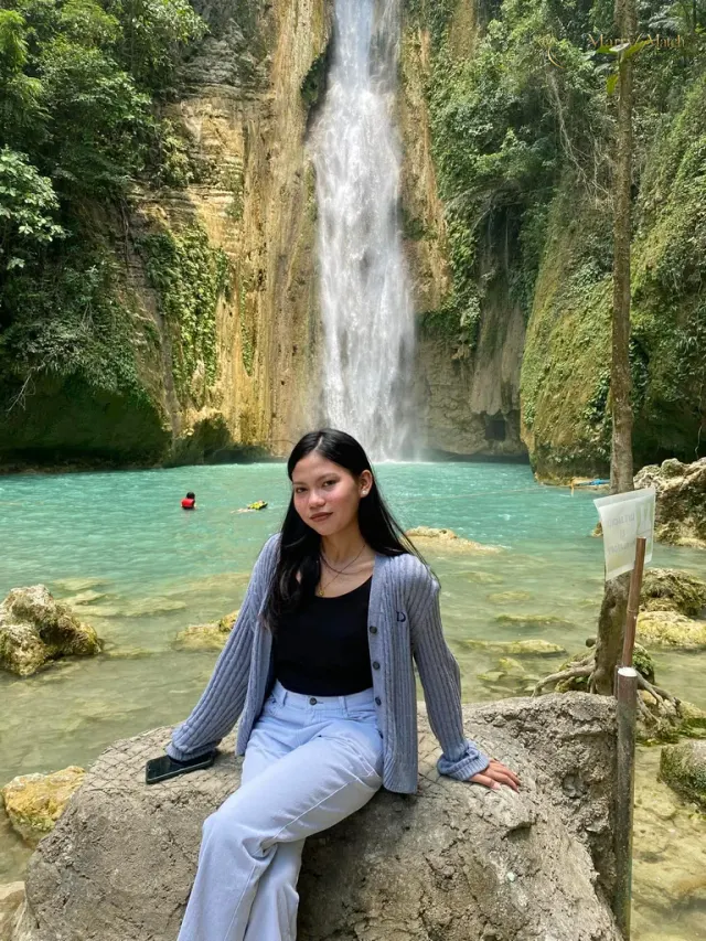 Another photo of Marie Cindy