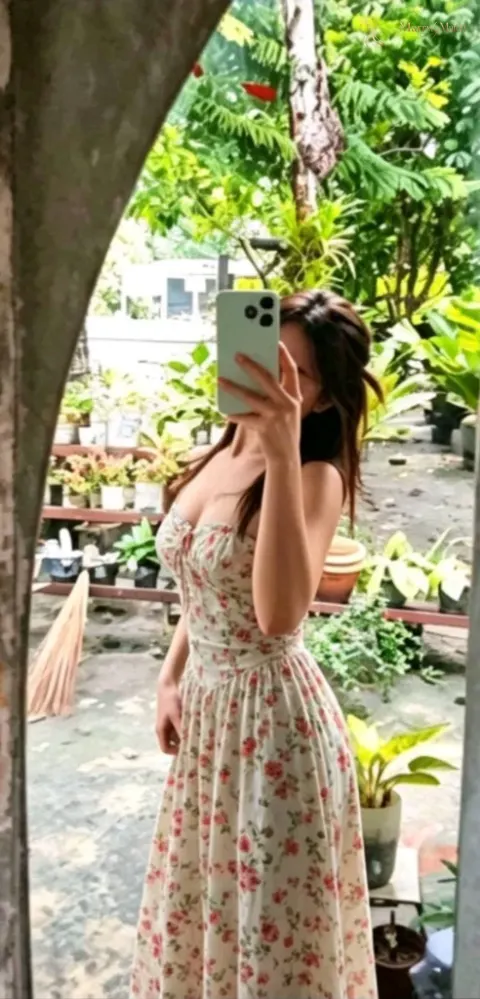 Another photo of Merryfeliprada
