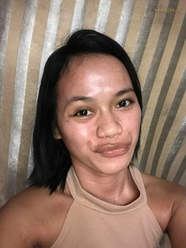Another photo of Dimple