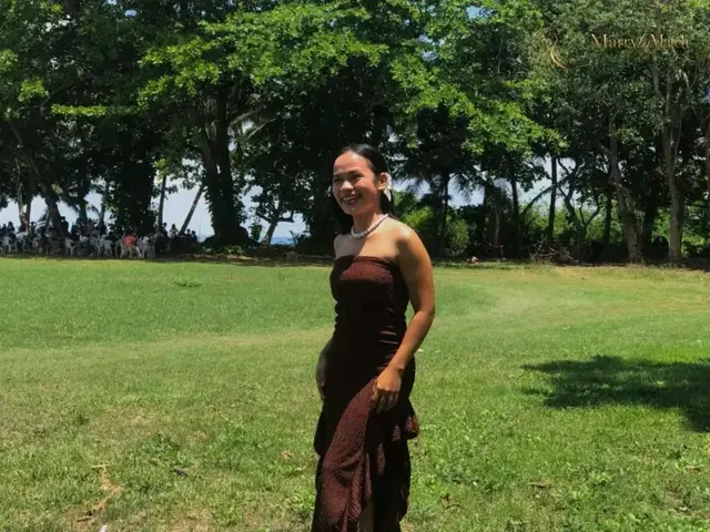 Another photo of Dimple