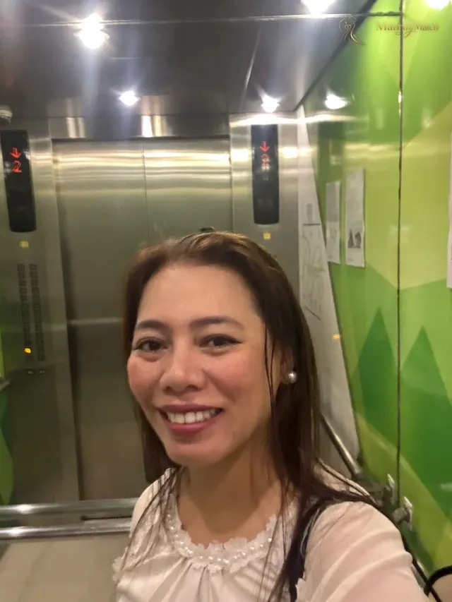 Another photo of Ella Kim