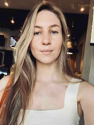VIKTORIYA, 35