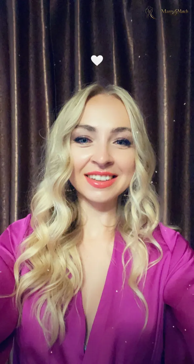Elena, 36