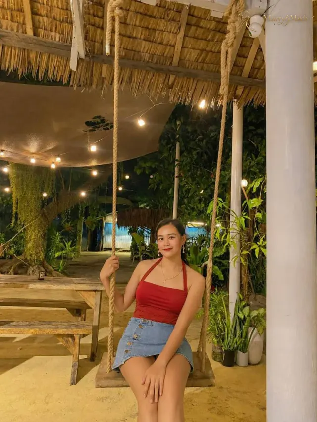 Another photo of Mayrel