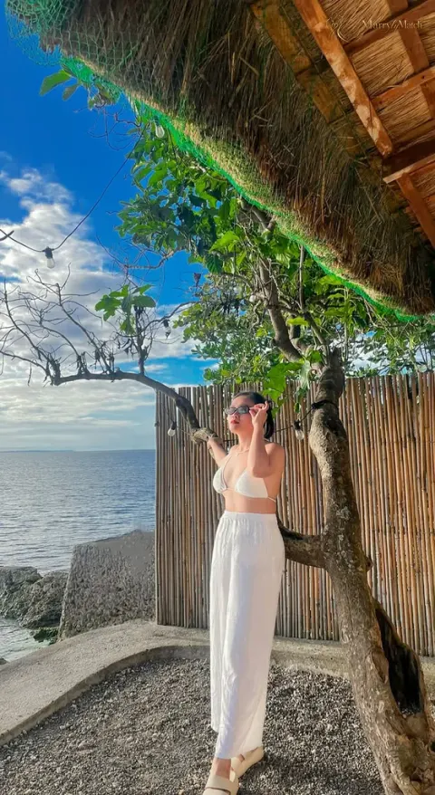 Another photo of Mayrel