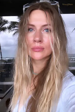 Another photo of ANNA