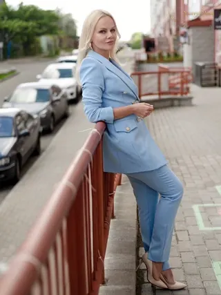 Another photo of TAMARA
