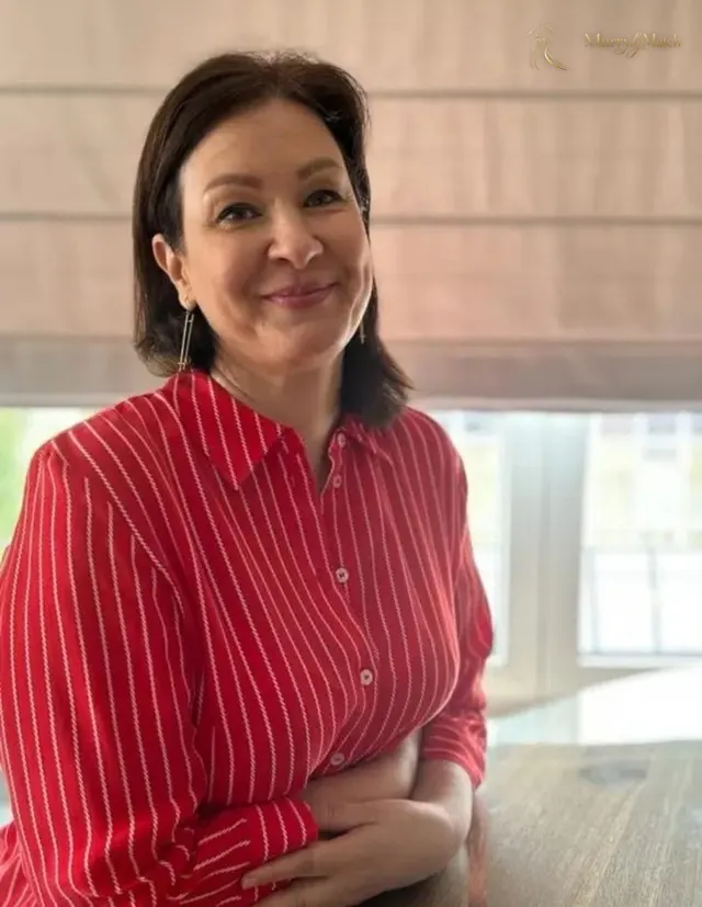 Natalia, 55