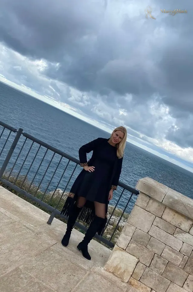 Another photo of Yuliya