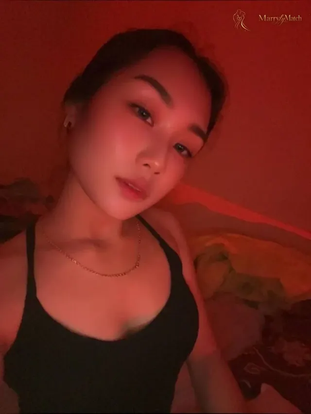 Jezamae, 23