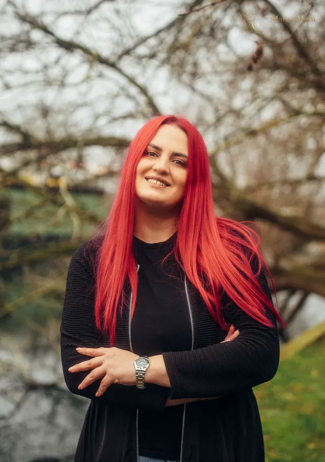 Karina, 35