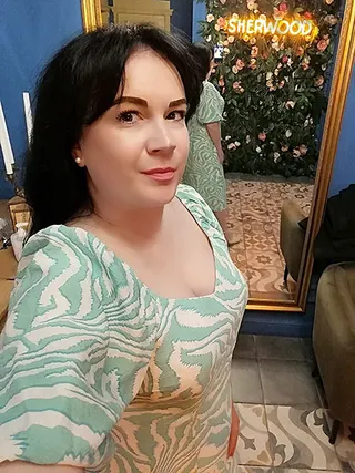 ELENA, 46