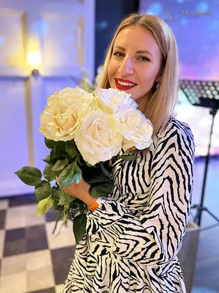 YULIYA, 41