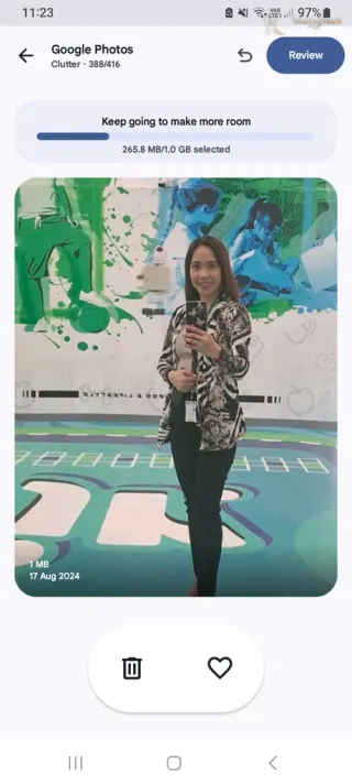 Another photo of Ara