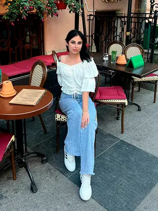 EKATERINA, 31