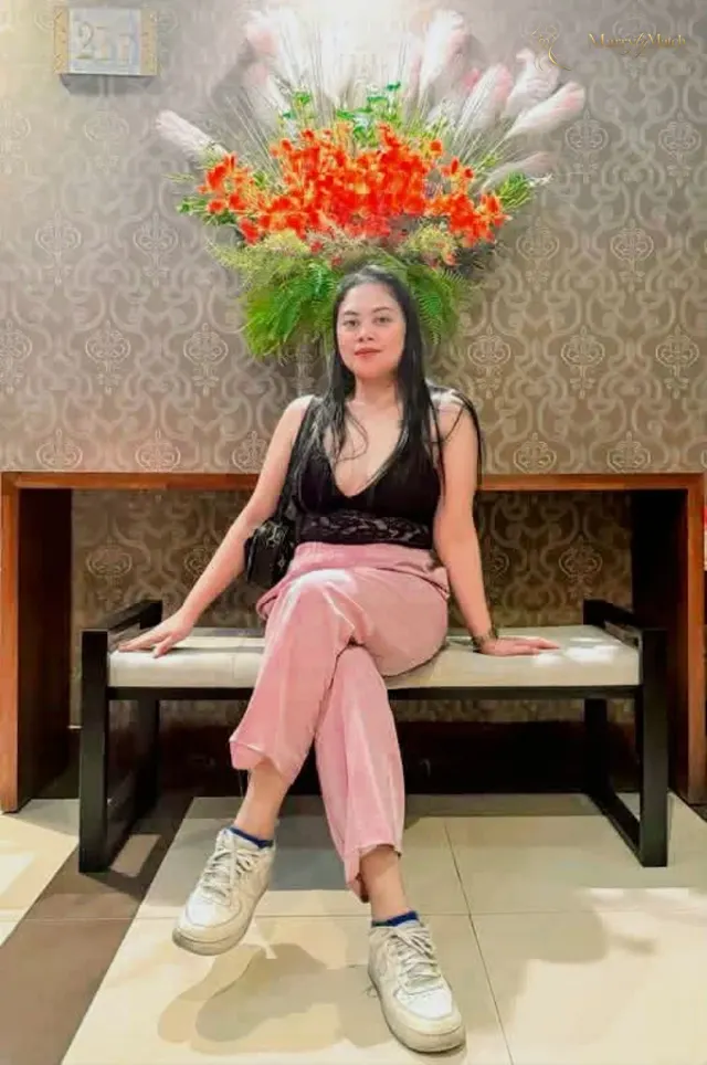 Another photo of Regine