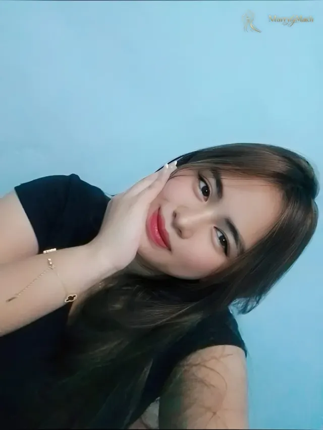 Another photo of Mikaella