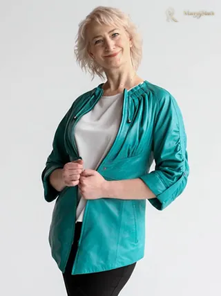 Another photo of ALIONA