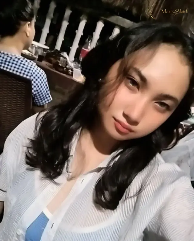 Jhia, 20