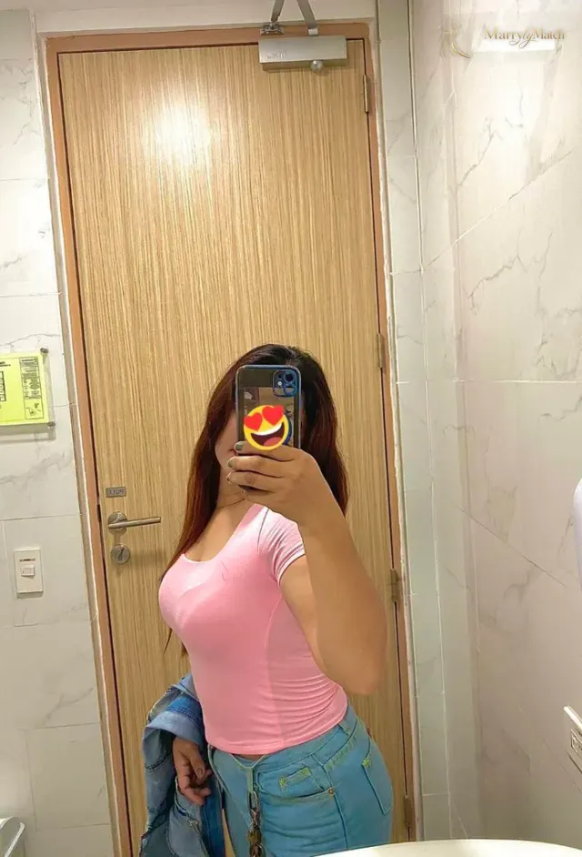 Another photo of Sharlene