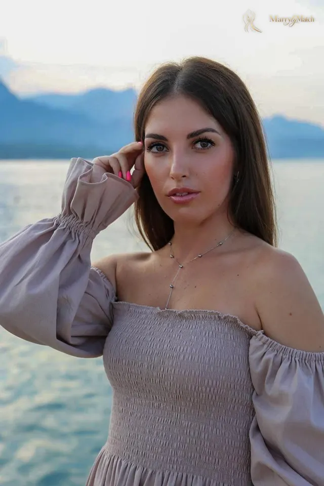 Iryna, 34