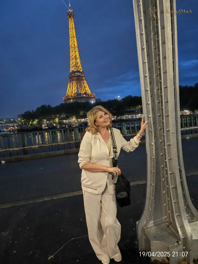 Maryna, 53