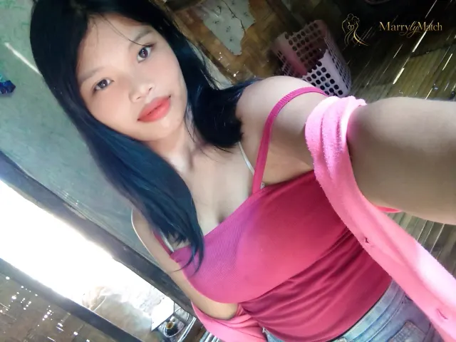 Another photo of Mylene