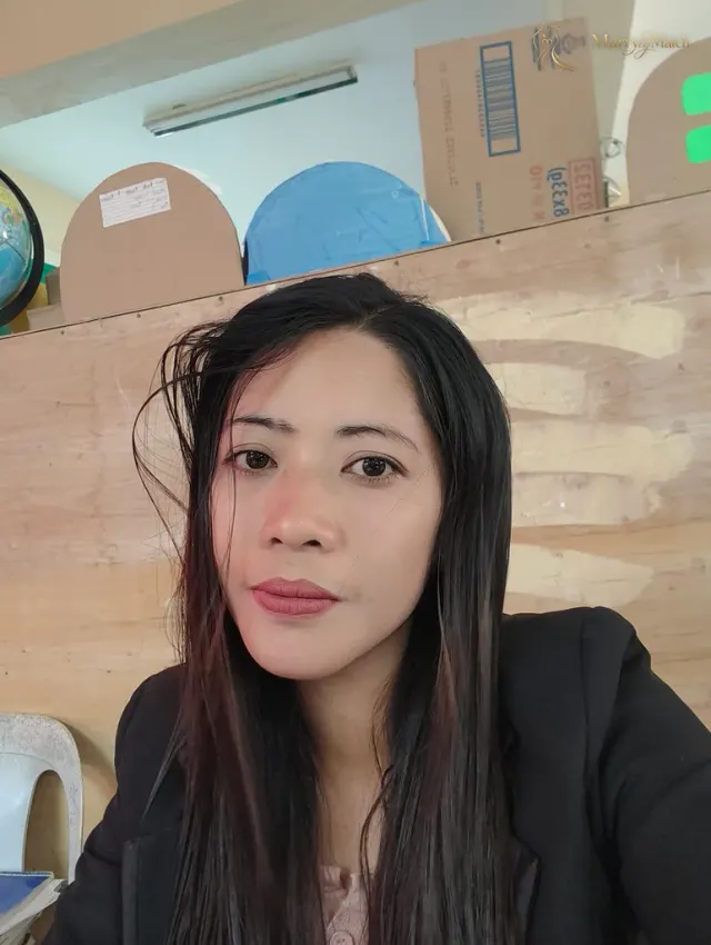 Jennifer, 35