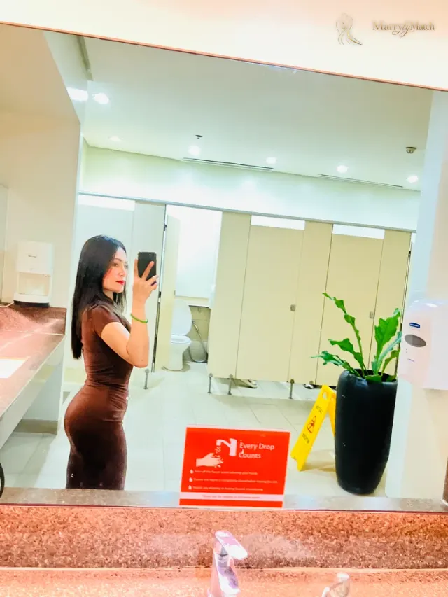 Nida, 34
