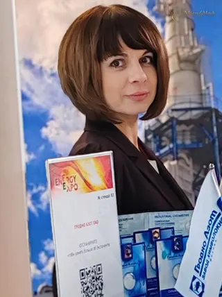 OKSANA, 45