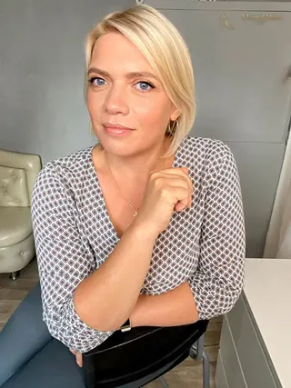 IRINA, 47