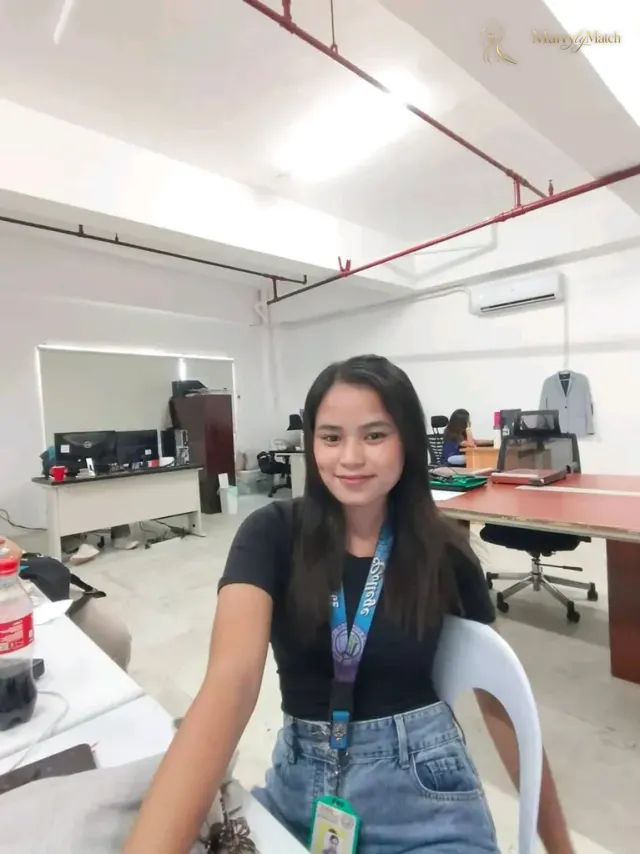 Lynn, 23