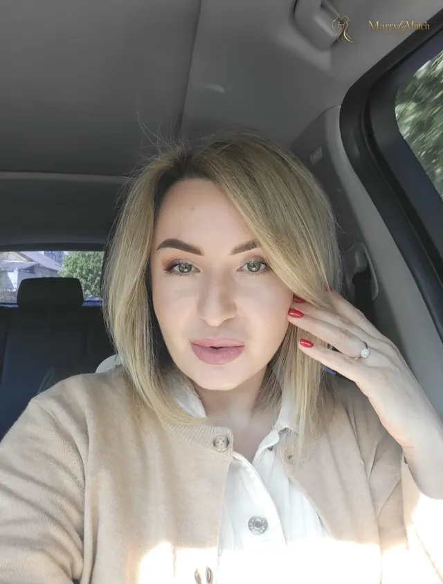 Another photo of Valentyna