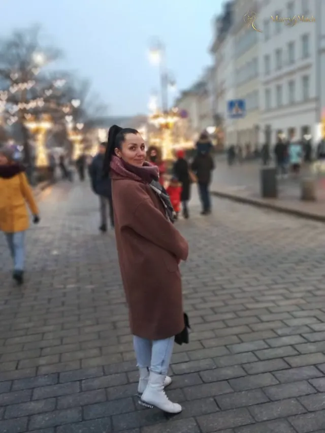 Another photo of Viktoriya