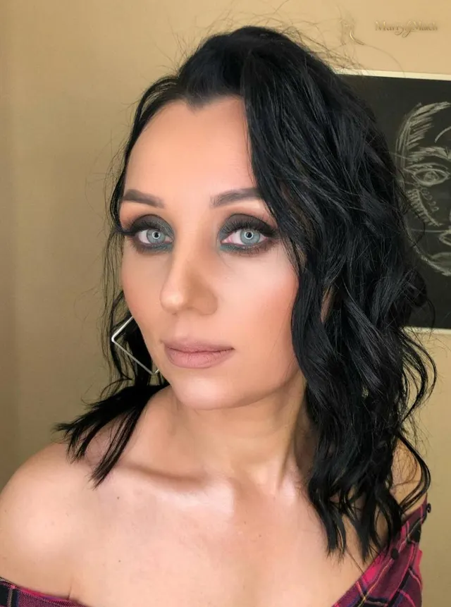 Another photo of Viktoriya
