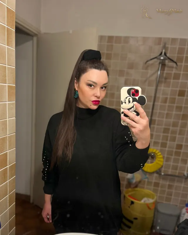 Another photo of Yulia